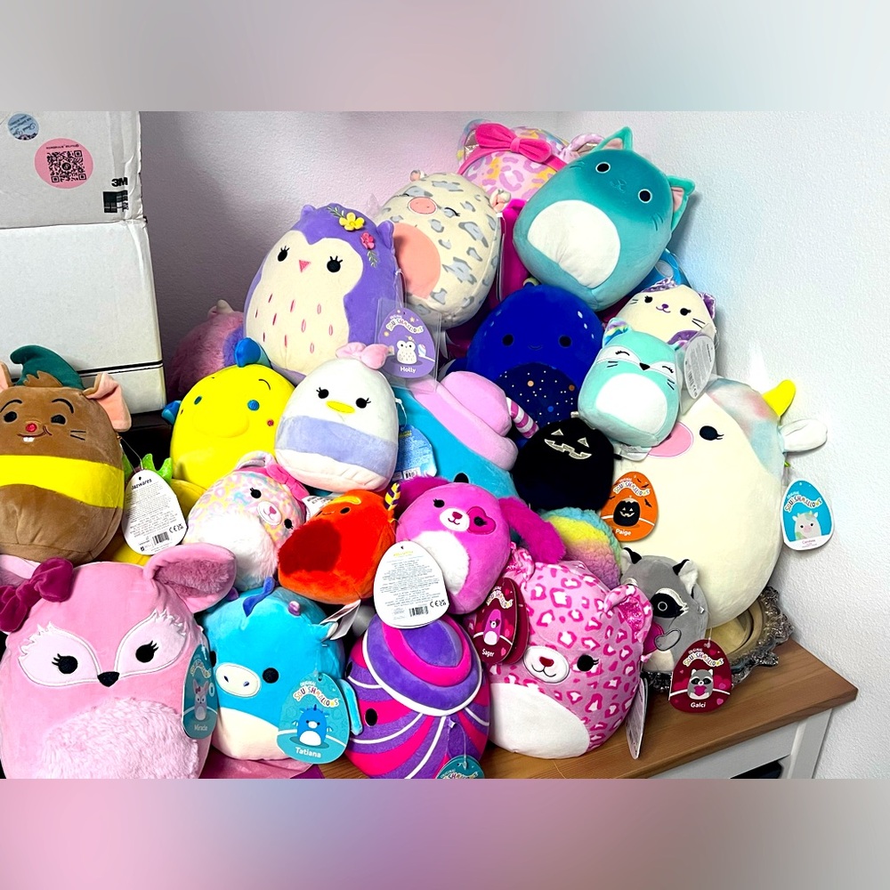 ✨ Like for When I Go Live with Squishmallows! ✨ - Picture 1 of 1